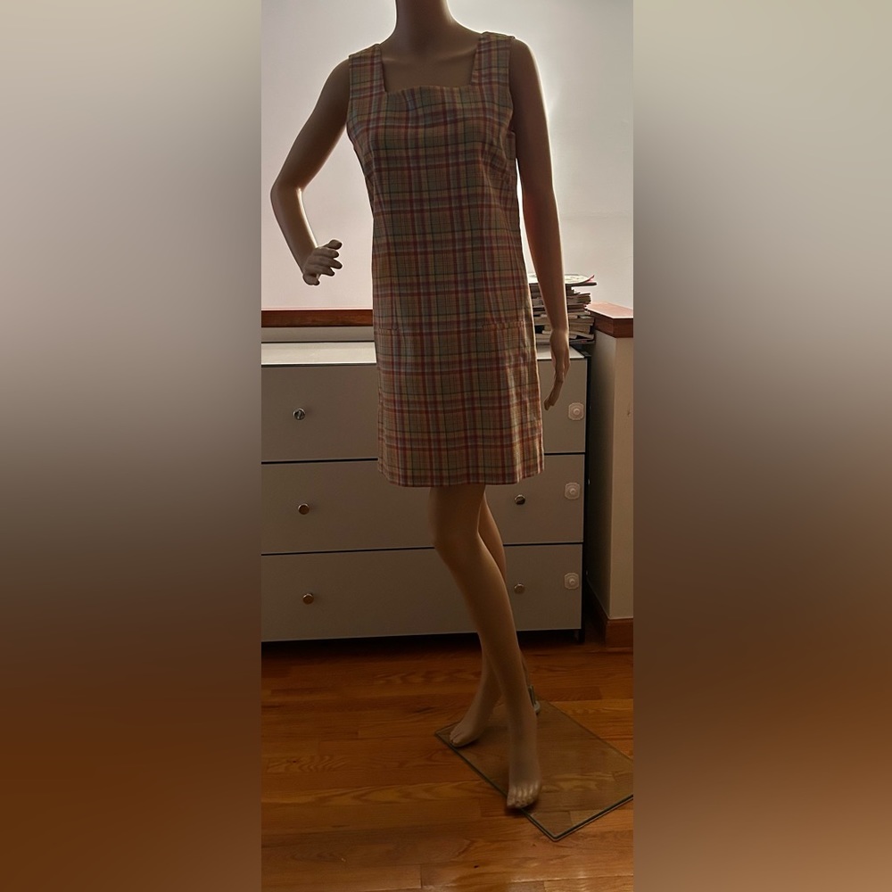 Beeches size 6 fully lined plaid dress.